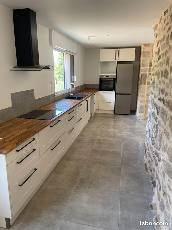 Maison 5 pièces 137 m² · à Plogonnec · 137 m² · 1 225 €