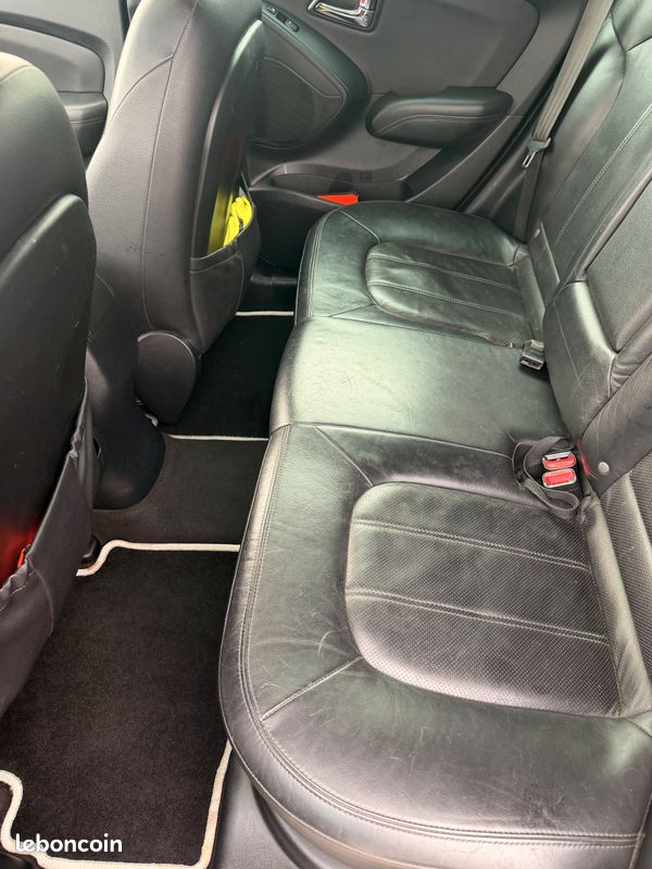 Hyundai ix35 1.7 CRDi 115 2011 — Garantie 6 mois, cuir, GPS, attelage (image 4)