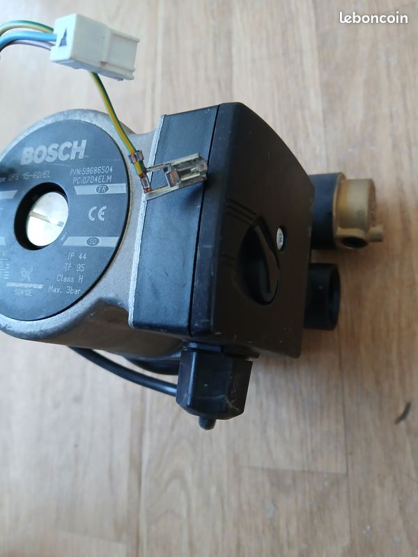 Pompe de chaudiere circulateur GRUNDFOS UPS 15-60 WOHS BOSCH garantie (5) | eBay
