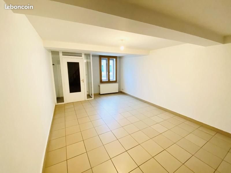 Appartement 3 pièces 88 m² · à Saint-Symphorien-d'Ancelles · 88 m² · 600 €/mois