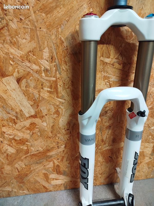 Fourche VTT 24 pouces chromée pivot diamètre 1pouce pas cher
