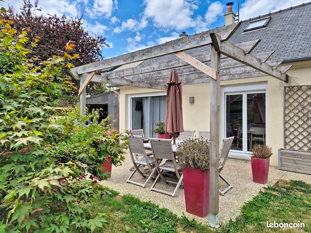Maison 5 pièces 108 m² · à Saint-Jouan-des-Guérets · 108 m² · 384 600 €