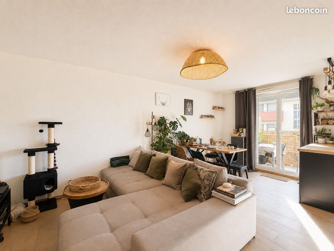 Appartement 2 pièces 47 m² · à Ville-la-Grand · 47 m² · 215 000 €
