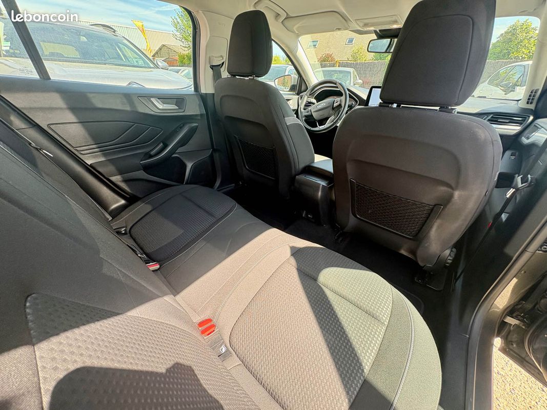 Ford focus (image 12)