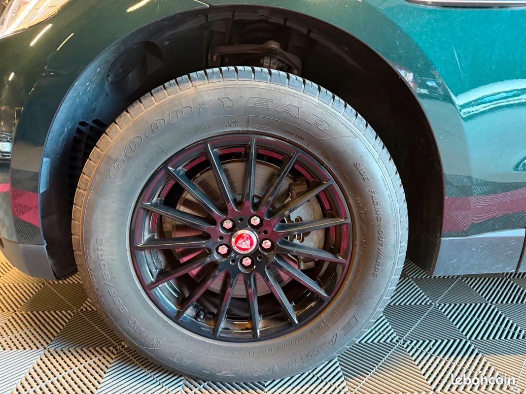 JAGUAR F-PACE V6 3.0 D - 300 ch AWD BVA8 Prestige (image 26)