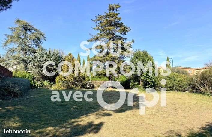 Terrain 531 m² Saint Dezery