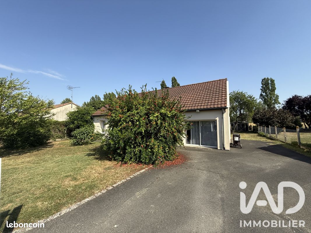 Maison 5 pièces 98 m² · à Naintré · 98 m² · 179 000 €