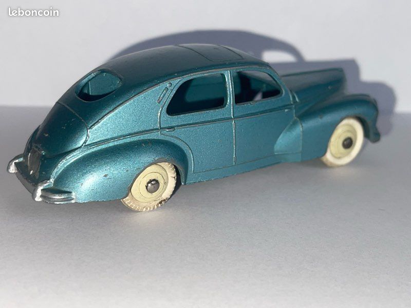 DINKY TOYS FRANCE REF 24R PEUGEOT 203 BLEU PETROLE TRES BON ETAT D ORIGINE
