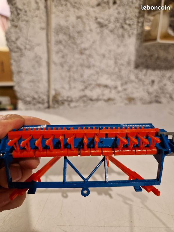1/32 Britains Semoir Nordsten Lift o matic pour Pièce ou à réparer (image 10)