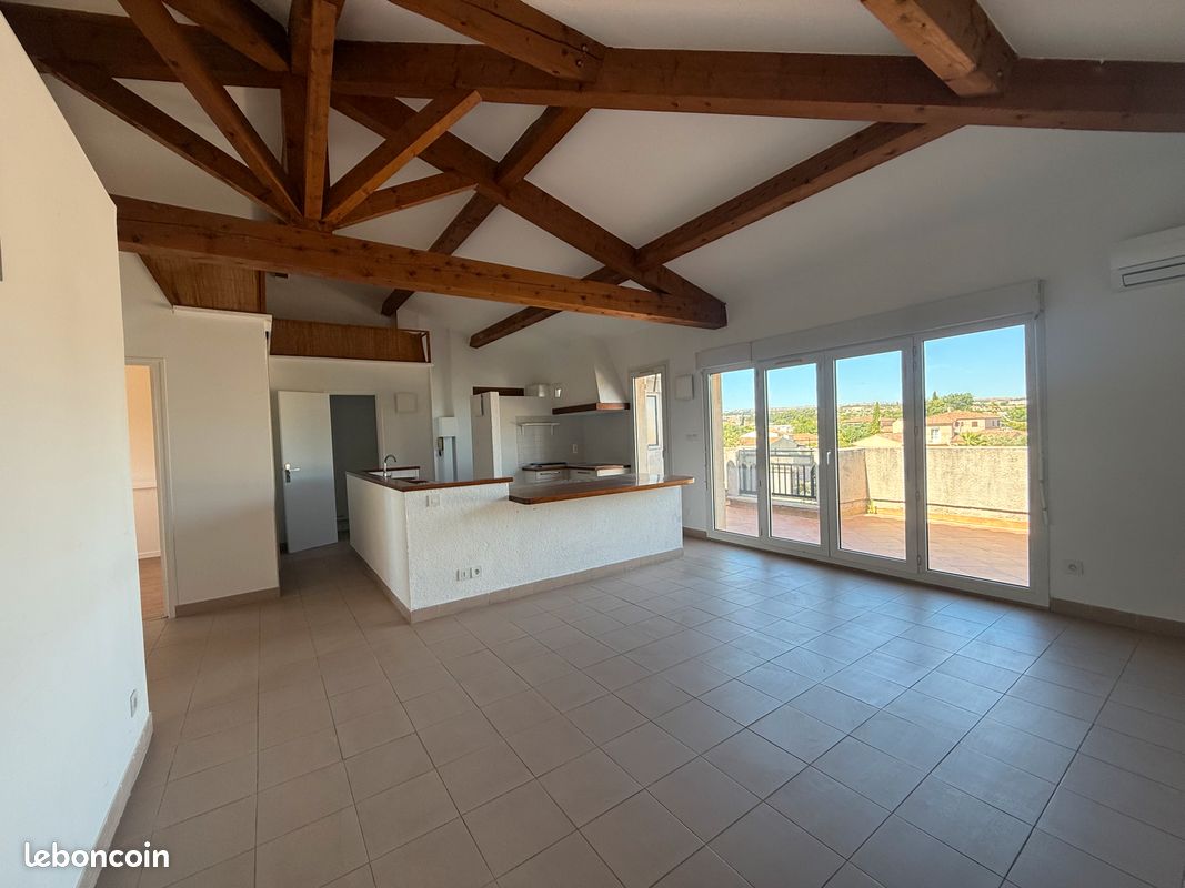 Immeuble 3 pièces 68 m² · à Marignane · 68 m² · 998 €/mois