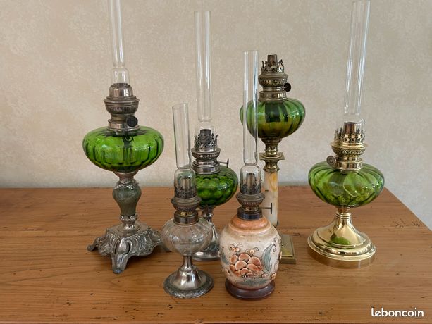 Lampe à Pétrole Ancienne La Meilleure – Paris – 26 Cm Avec Verre – XIXe