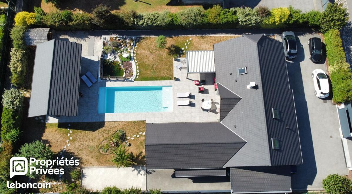 Maison 7 pièces 230 m² · à Vallières-sur-Fier · 230 m² · 830 000 €