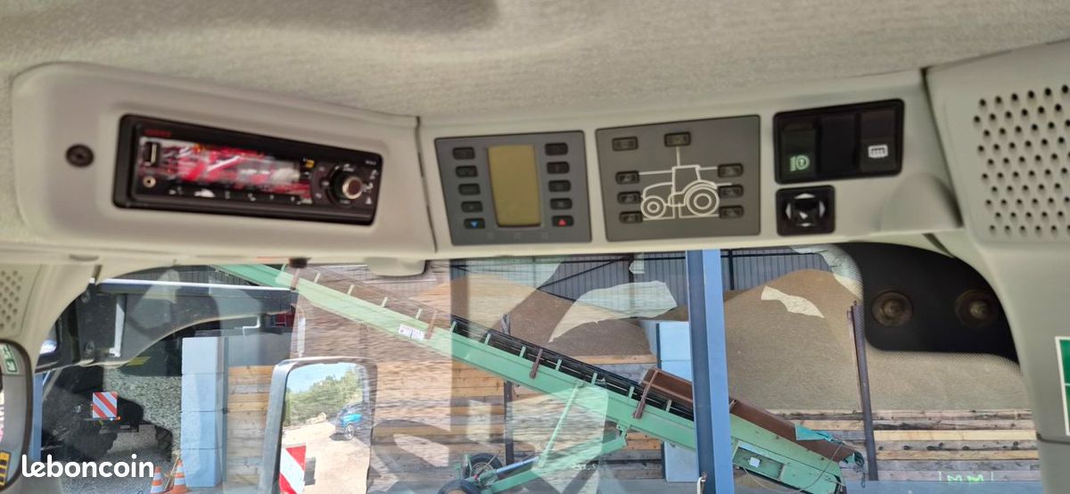 Claas Arion 650 CIS + (image 18)
