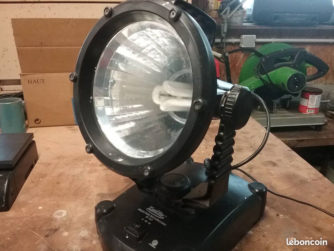 Projecteur rechargeable Xanlite SP 361 (image 1)