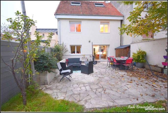 Maison 5 pièces 150 m²