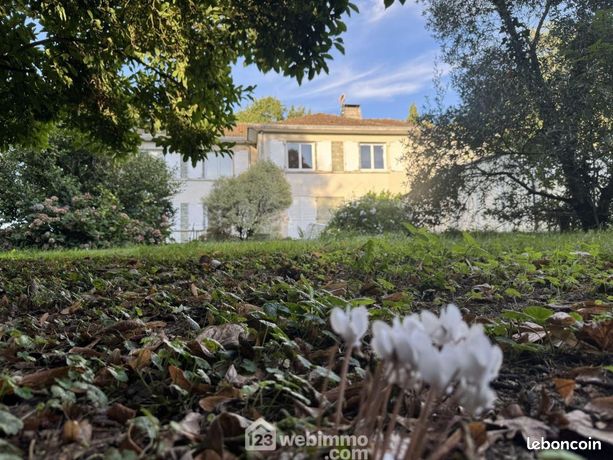 Maison 14 pièces 350 m²