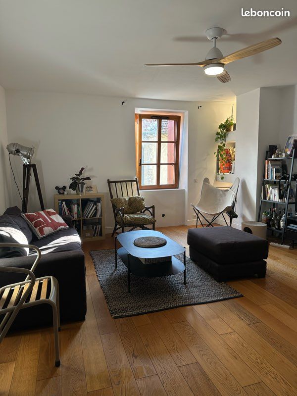 Appartement 3 pièces 74 m² · à Aubenas · 74 m² · 750 €