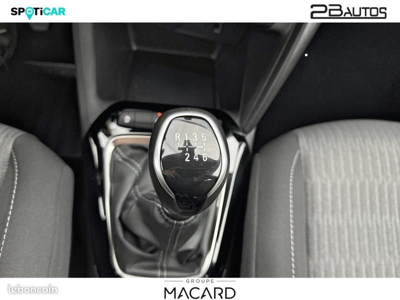 Opel Corsa 1.2 Turbo 100ch Elegance (image 29)