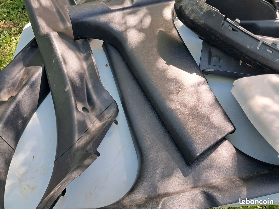 Cachés plastiques intérieur peugeot 207 5portes (image 2)