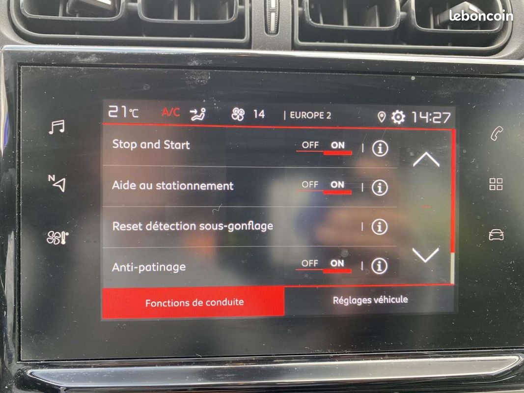 CITROEN C3 1.2 PureTech 12V - 82 S&S GRAPHIC + ATTELAGE (image 18)