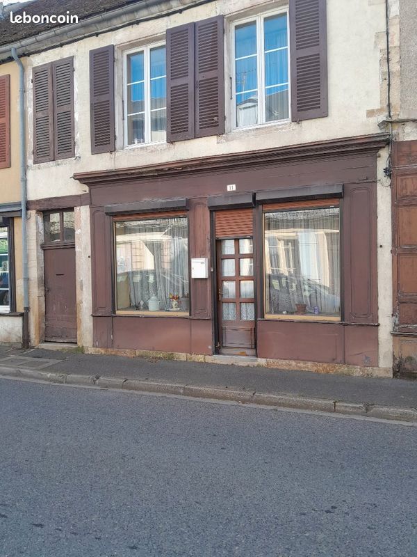 Maison 4 pièces 80 m² · à Vandenesse · 80 m² · 28 000 €