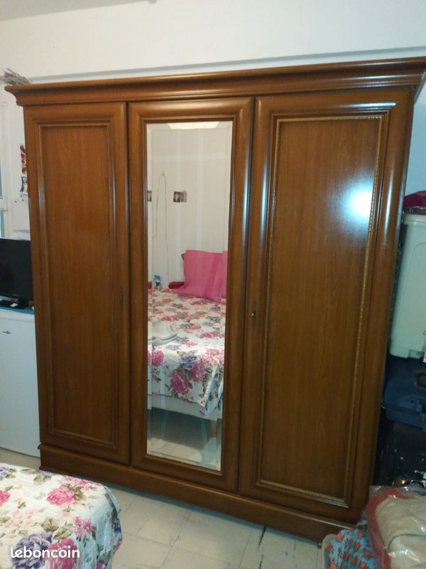 Armoire en très bon état (image 1)