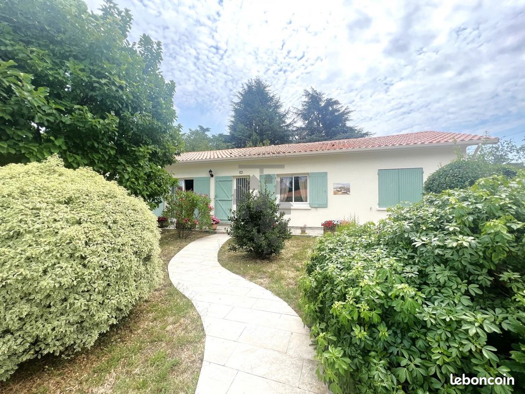 Maison 5 pièces 130 m² · à Castres-Gironde · 130 m² · 349 000 €