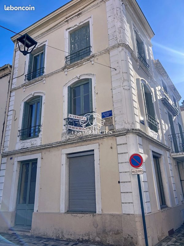 Immeuble 240 m² · à Sury-le-Comtal · 240 m² · 299 000 €