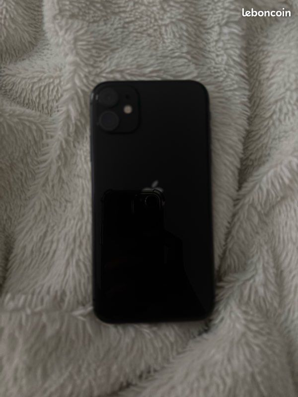 IPhone 11 (image 3)