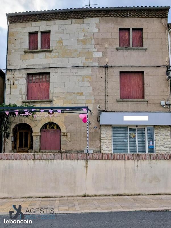 Maison 8 pièces 238 m² · à Saïx · 238 m² · 180 000 €
