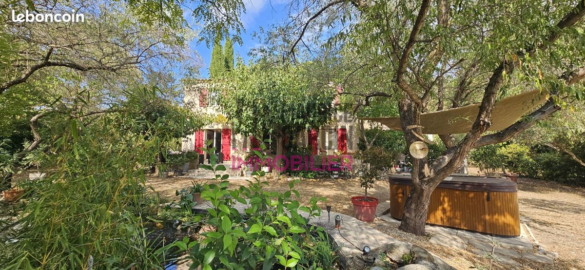 Maison 7 pièces 144 m² · à L'Isle-sur-la-Sorgue · 144 m² · 610 000 €
