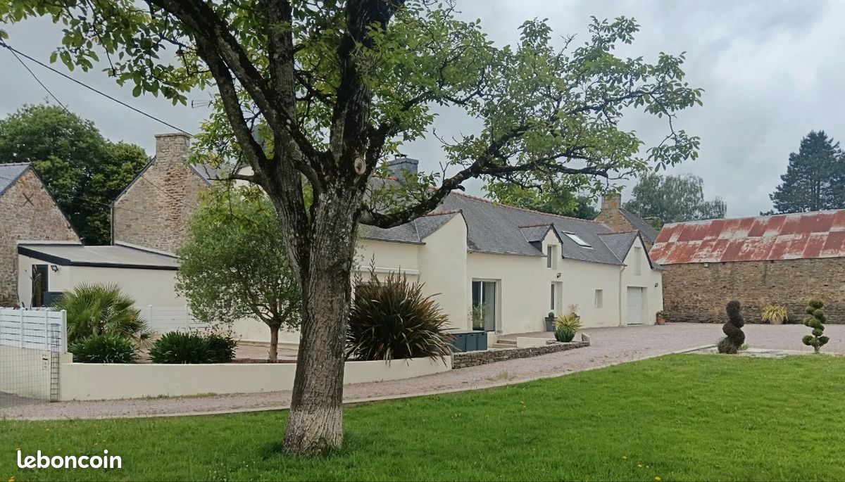 Maison 6 pièces 129 m² · à Le Sourn · 129 m² · 268 000 €
