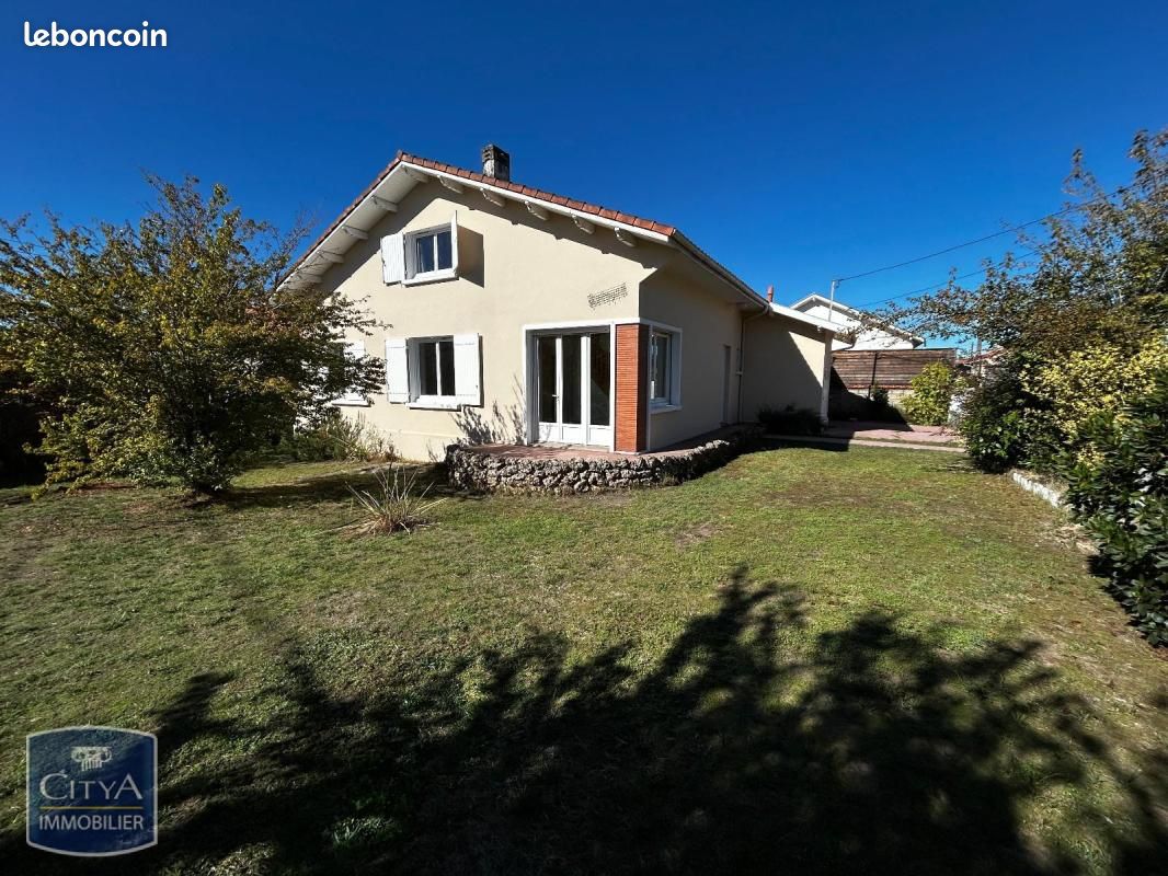 Appartement 4 pièces 116 m² · à Mont-de-Marsan · 116 m² · 1 000 €/mois