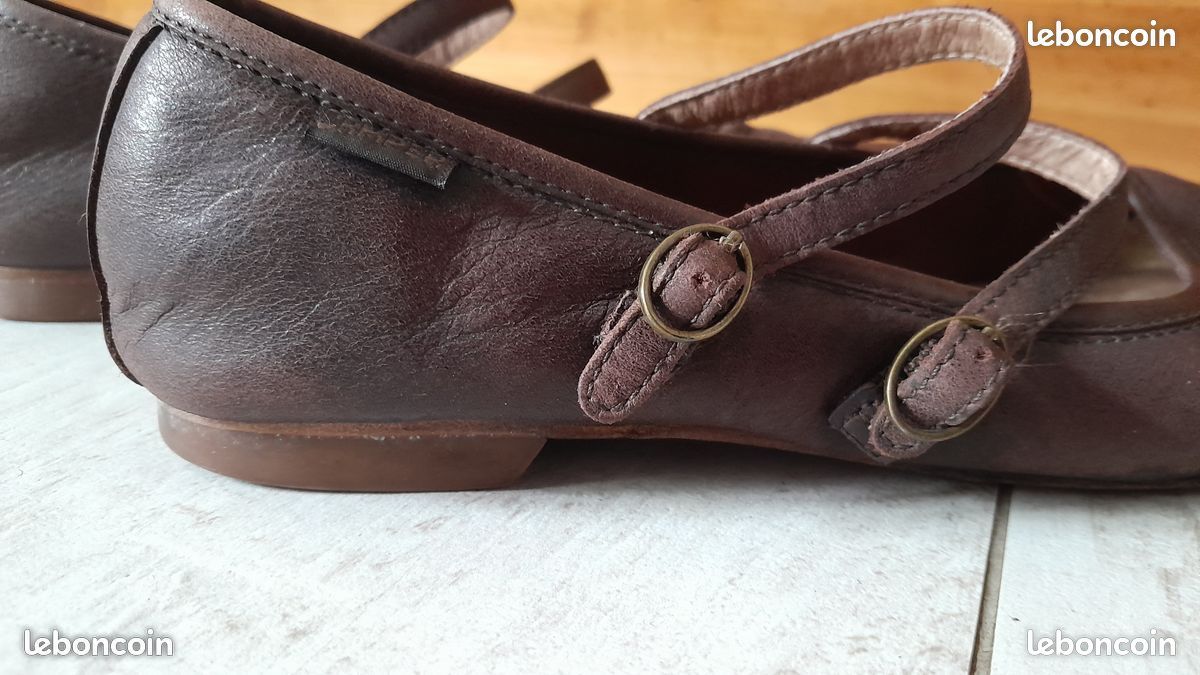 Ballerines à Boucles "Camper" (Cuir Mat Marron) Pointure: 38 (image 7)