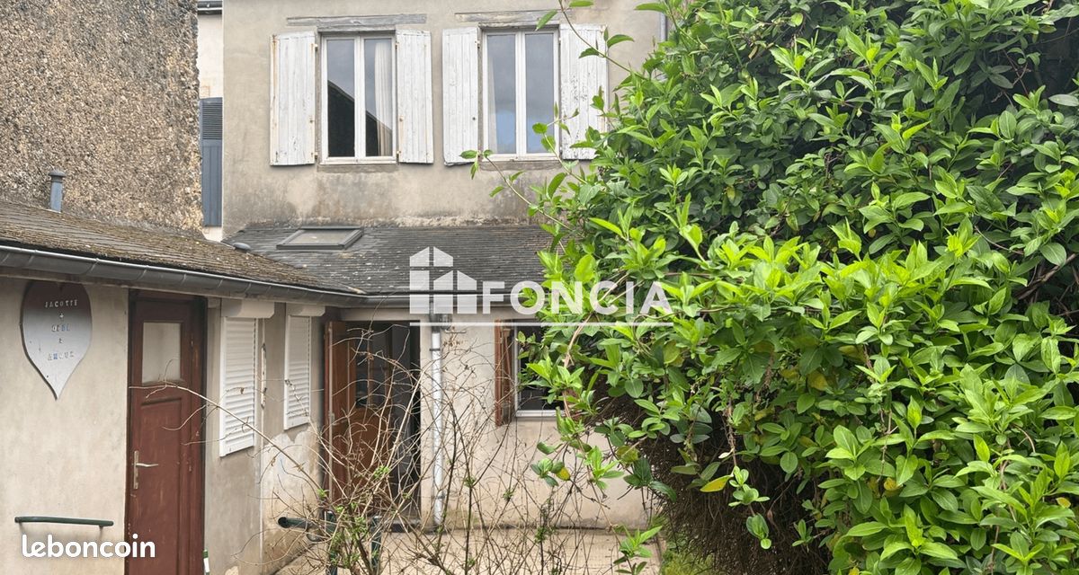 Maison 6 pièces 133 m² · à Beaumont-sur-Sarthe · 133 m² · 109 000 €