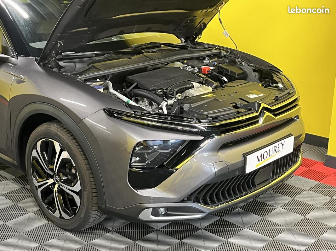 Citroen c5 x essence 130 cv bv eat8 / cuir / camera / affichage tete haute / chargeur induction (image 28)