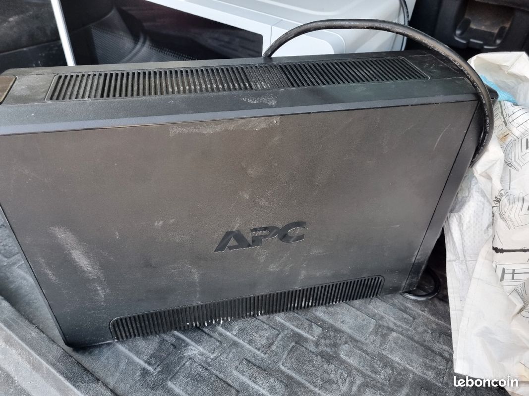 Onduleur APC back ups pro 900 (image 2)