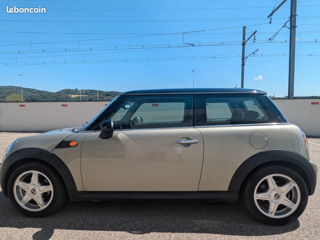 MINI MINI 1.6 120cv COOPER / RADAR DE RECUL / FEUX AUTO / REGULATEUR / CLIM (image 17)