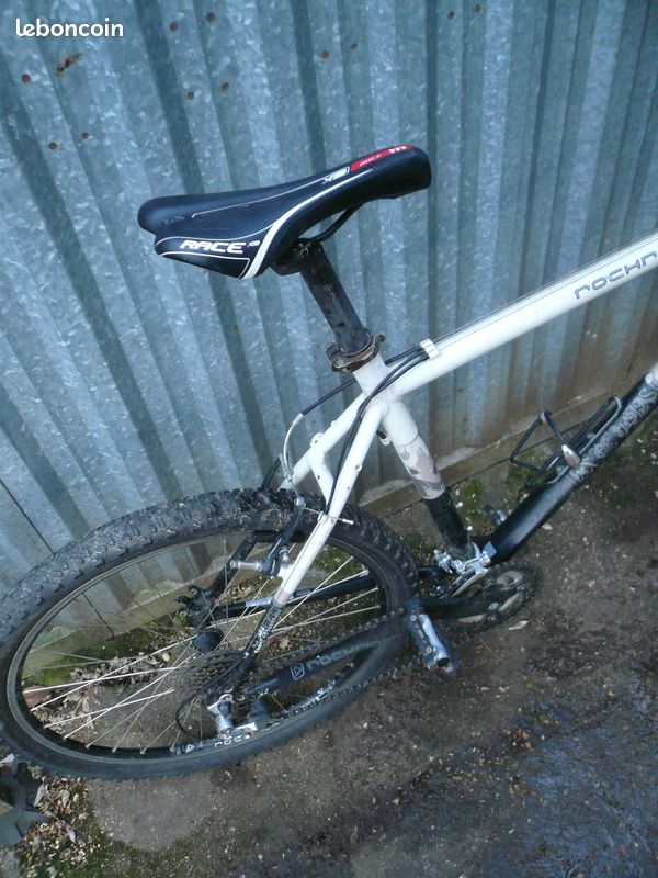 Vélo VTT 26 pouces Rockrider Btwin très bon état, révisé taille L (image 7)