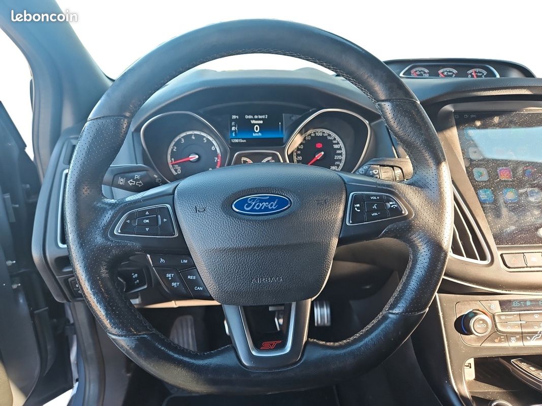 Ford focus 2.0 ecoboost 250 st start-stop flexifuel pack hiver/performance (image 15)