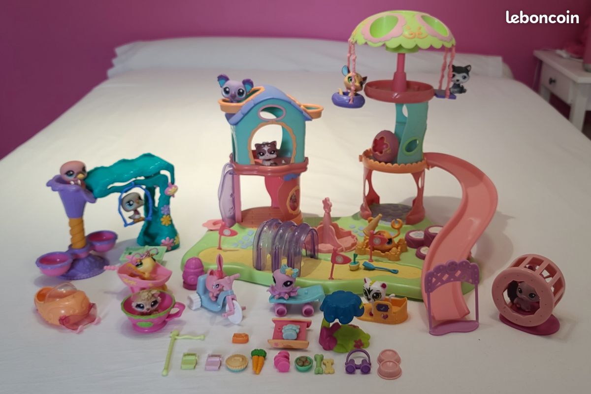 LITTLEST PETSHOP PET SHOP LPS - AIRES DE JEUX + FIGURINES