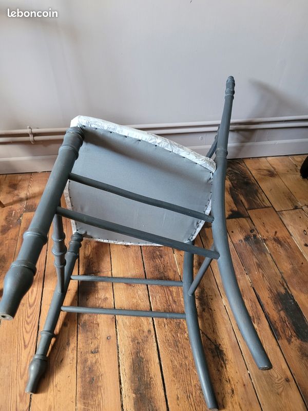 Chaise ancienne (image 4)