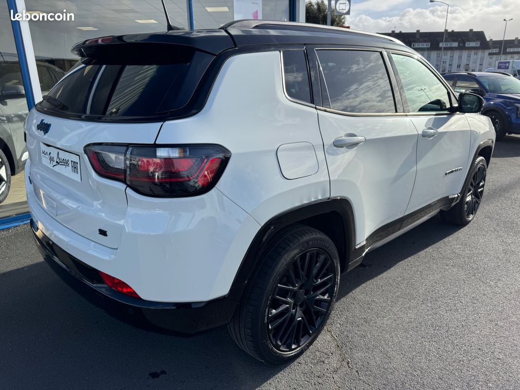 Jeep COMPASS S PHEV 240 CH 4XE S Plug-In Hybrid 4Xe (image 2)