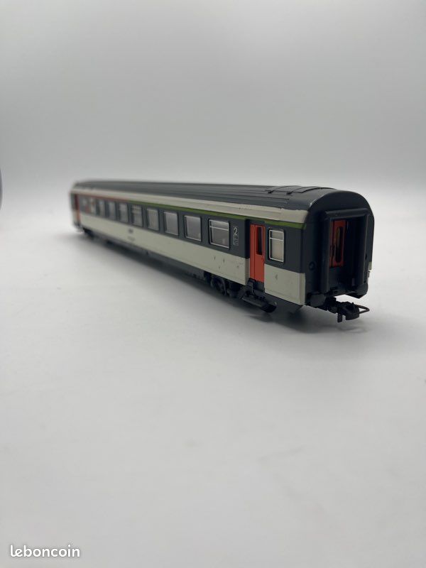 Voiture Voyageurs 1e Classe Corail LIMA Italie – HO (1/87), N°363-3