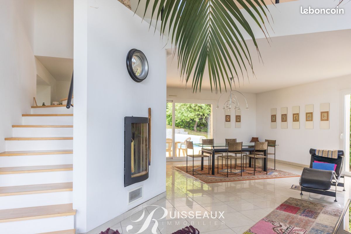 Propriété 8 pièces 219 m² (image 18)