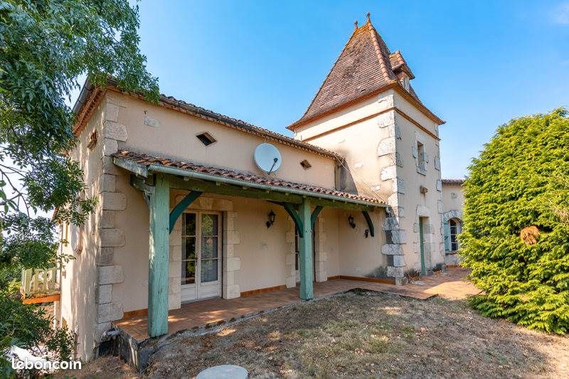 Maison 4 pièces 150 m² · à Saint-Astier · 150 m² · 210 400 €