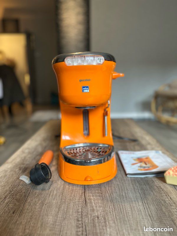 Guzzini Lavazza Nespresso Machine Coffee Capsules Lavazza Blue