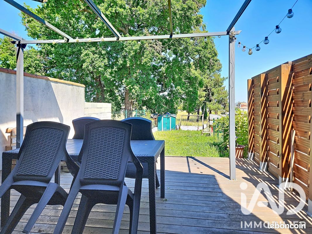 Maison 3 pièces 112 m² · à Ambarès-et-Lagrave · 112 m² · 239 000 €