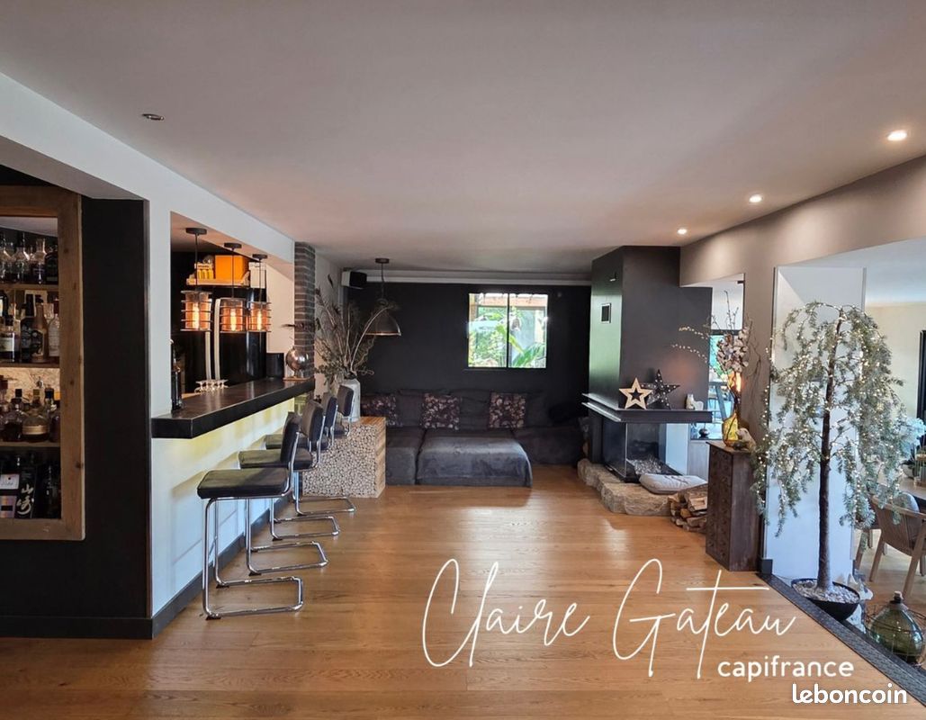Maison 7 pièces 270 m² · à Aix-les-Bains · 270 m² · 1 390 000 €