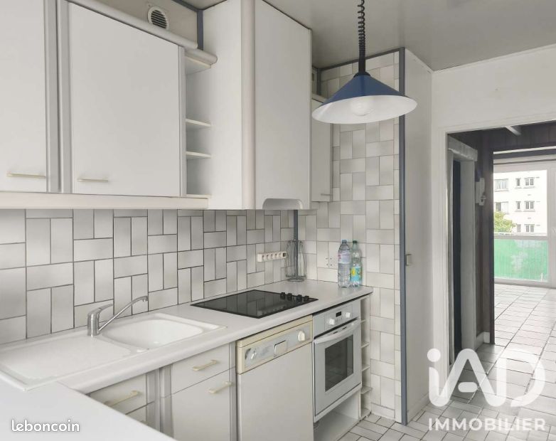 Appartement 4 pièces 72 m² · à Saint-Fargeau-Ponthierry · 72 m² · 120 000 €